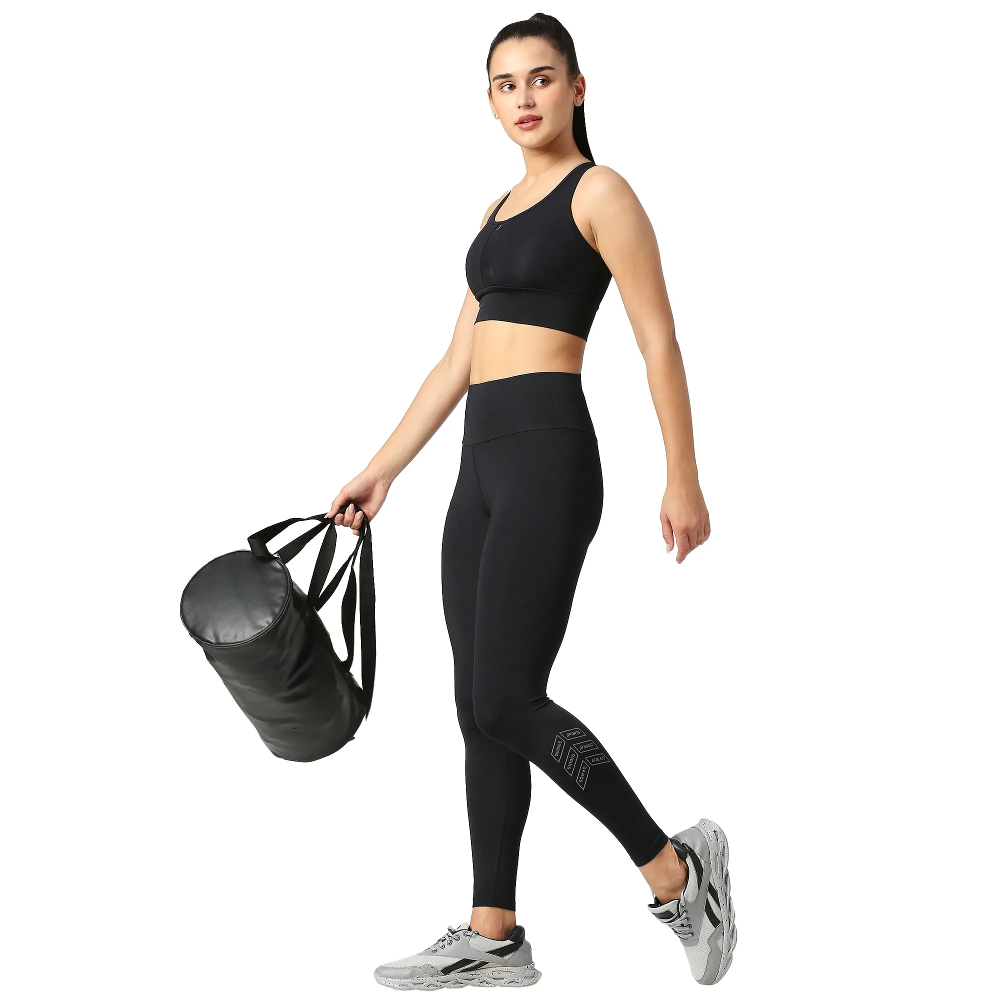 BLACK TRAINING SPORT BRA WITH MESH RACER-BACK